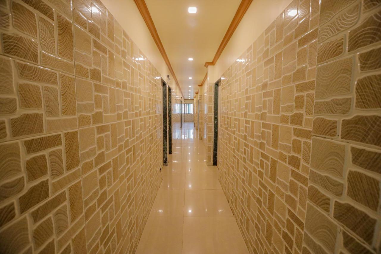 לונבלה Hotel Sai Niwas מראה חיצוני תמונה