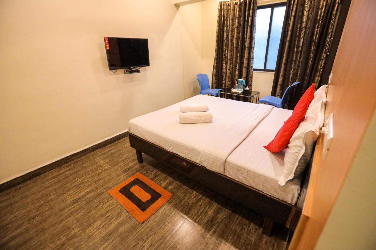 לונבלה Hotel Sai Niwas מראה חיצוני תמונה